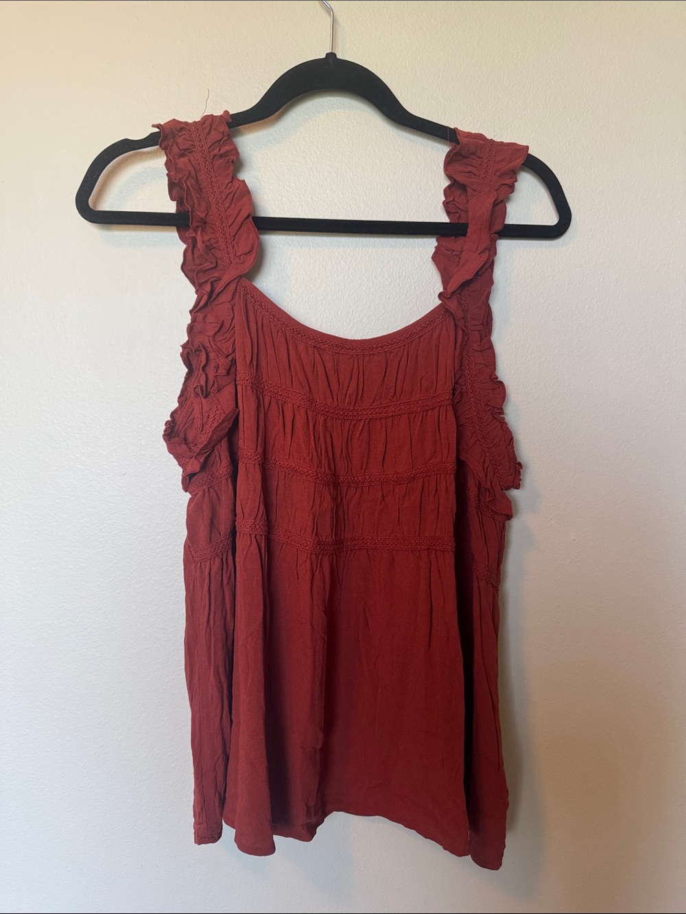 NWT Maurices Rust Red/Burnt Orange Ruffled Strap Tank Top